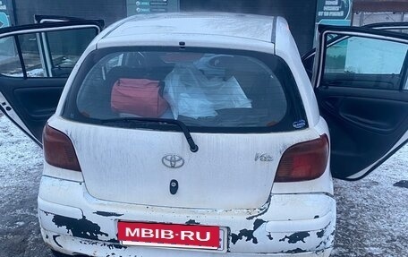 Toyota Vitz, 2001 год, 270 000 рублей, 3 фотография