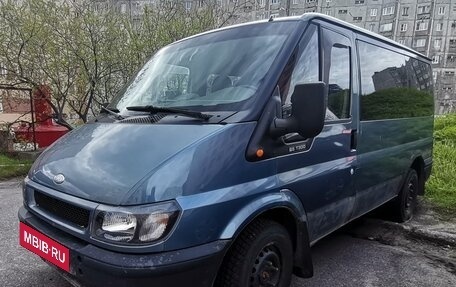 Ford Transit, 2004 год, 390 000 рублей, 3 фотография