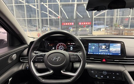 Hyundai Elantra, 2022 год, 1 555 000 рублей, 8 фотография
