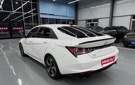 Hyundai Elantra, 2022 год, 1 555 000 рублей, 6 фотография