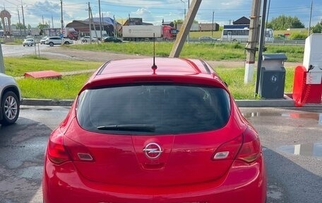 Opel Astra J, 2011 год, 550 000 рублей, 3 фотография
