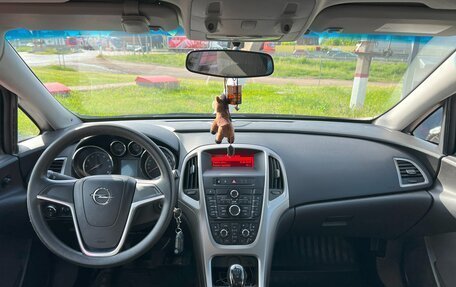 Opel Astra J, 2011 год, 550 000 рублей, 8 фотография