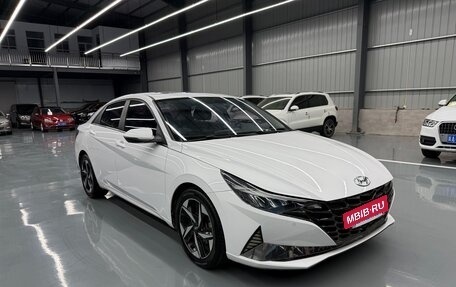 Hyundai Elantra, 2022 год, 1 555 000 рублей, 3 фотография