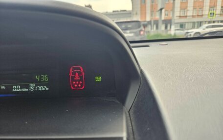 Toyota Prius v (+) I (ZVW40/41) рестайлинг, 2013 год, 1 970 000 рублей, 16 фотография