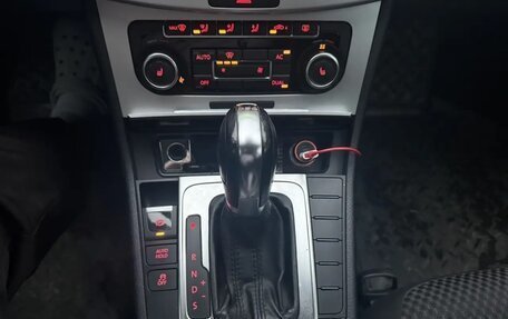 Volkswagen Passat B7, 2011 год, 950 000 рублей, 4 фотография