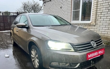 Volkswagen Passat B7, 2011 год, 950 000 рублей, 5 фотография