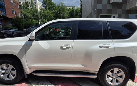 Toyota Land Cruiser Prado 150 рестайлинг 2, 2014 год, 3 720 000 рублей, 3 фотография