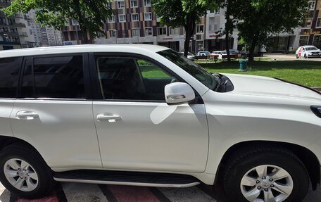 Toyota Land Cruiser Prado 150 рестайлинг 2, 2014 год, 3 720 000 рублей, 4 фотография