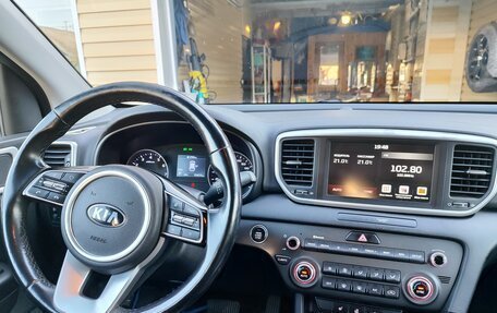KIA Sportage IV рестайлинг, 2020 год, 2 190 000 рублей, 9 фотография
