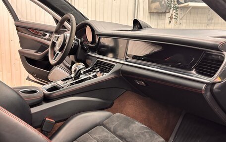 Porsche Panamera II рестайлинг, 2017 год, 6 100 000 рублей, 10 фотография