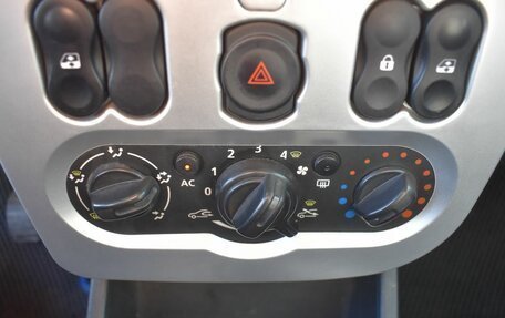 Renault Logan I, 2012 год, 380 000 рублей, 14 фотография