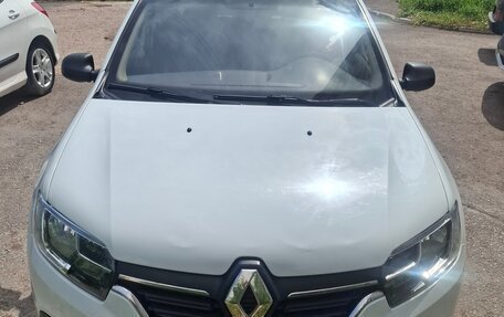 Renault Logan II, 2019 год, 620 000 рублей, 1 фотография