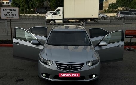 Honda Accord VIII рестайлинг, 2011 год, 1 250 000 рублей, 1 фотография
