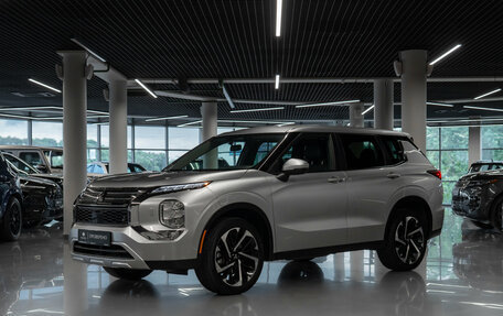 Mitsubishi Outlander, 2022 год, 4 050 000 рублей, 1 фотография