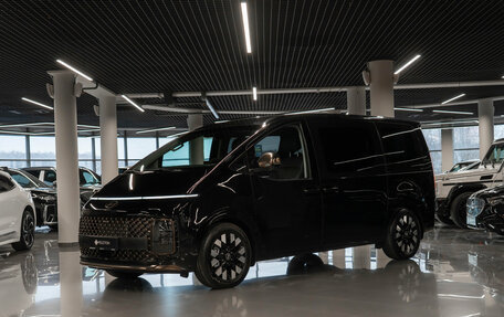 Hyundai Staria, 2024 год, 6 850 000 рублей, 1 фотография
