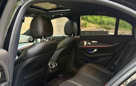 Mercedes-Benz E-Класс, 2022 год, 5 700 000 рублей, 6 фотография