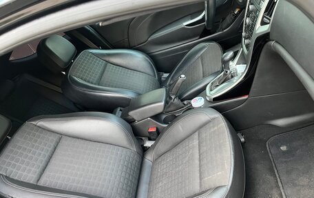 Opel Astra J, 2013 год, 1 100 000 рублей, 6 фотография