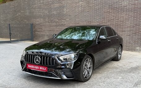 Mercedes-Benz E-Класс, 2022 год, 5 700 000 рублей, 17 фотография