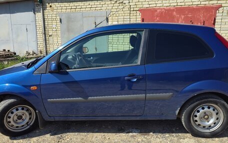 Ford Fiesta, 2007 год, 450 000 рублей, 2 фотография