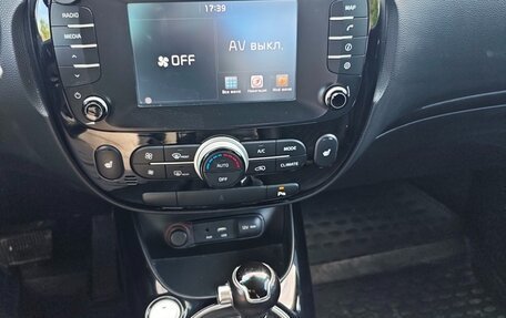 KIA Soul II рестайлинг, 2017 год, 1 650 000 рублей, 6 фотография
