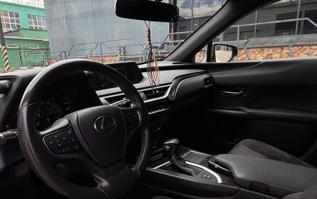 Lexus UX I, 2020 год, 2 900 000 рублей, 12 фотография