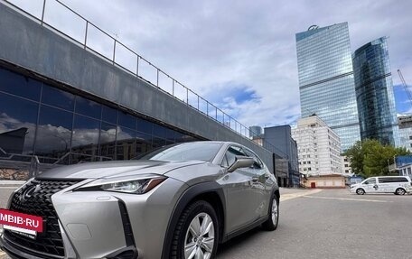 Lexus UX I, 2020 год, 2 900 000 рублей, 14 фотография