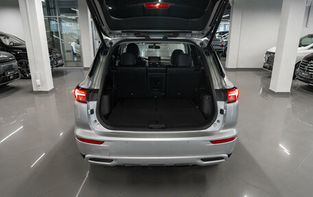 Mitsubishi Outlander, 2022 год, 4 050 000 рублей, 24 фотография