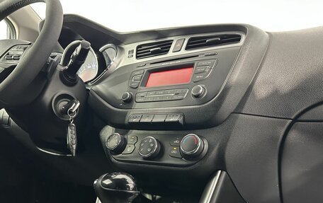 KIA cee'd III, 2015 год, 1 180 000 рублей, 25 фотография