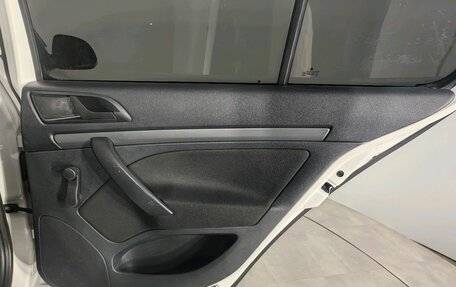 Skoda Octavia, 2012 год, 599 000 рублей, 24 фотография