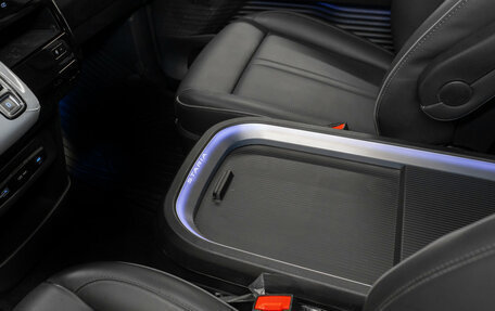 Hyundai Staria, 2024 год, 6 850 000 рублей, 22 фотография