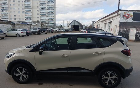 Renault Kaptur I рестайлинг, 2019 год, 1 350 000 рублей, 2 фотография