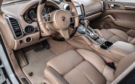 Porsche Cayenne III, 2013 год, 2 190 000 рублей, 10 фотография