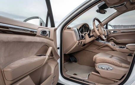 Porsche Cayenne III, 2013 год, 2 190 000 рублей, 16 фотография