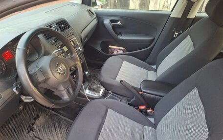Volkswagen Polo VI (EU Market), 2010 год, 550 000 рублей, 12 фотография