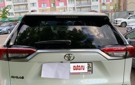 Toyota RAV4, 2020 год, 3 800 000 рублей, 7 фотография