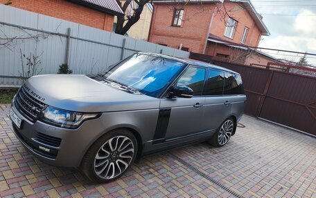 Land Rover Range Rover IV рестайлинг, 2015 год, 3 640 000 рублей, 2 фотография