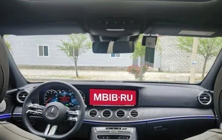Mercedes-Benz E-Класс, 2023 год, 5 600 000 рублей, 14 фотография