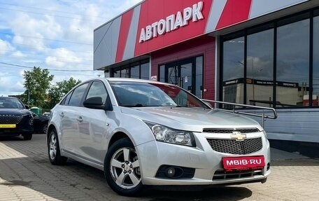 Chevrolet Cruze II, 2010 год, 699 000 рублей, 1 фотография