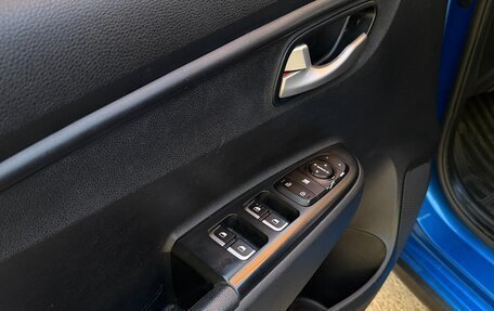 KIA Rio IV, 2018 год, 1 290 000 рублей, 17 фотография