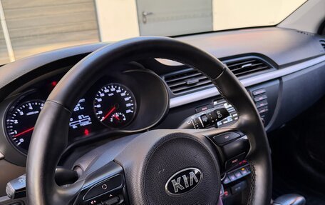 KIA Rio IV, 2018 год, 1 290 000 рублей, 13 фотография