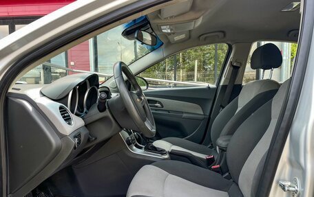 Chevrolet Cruze II, 2010 год, 699 000 рублей, 9 фотография