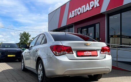 Chevrolet Cruze II, 2010 год, 699 000 рублей, 6 фотография