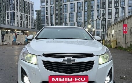 Chevrolet Cruze II, 2014 год, 500 000 рублей, 3 фотография