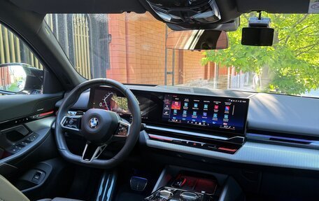BMW 5 серия, 2024 год, 6 950 000 рублей, 6 фотография