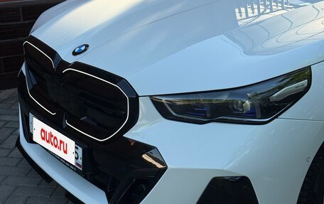 BMW 5 серия, 2024 год, 6 950 000 рублей, 14 фотография