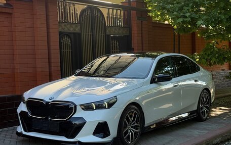 BMW 5 серия, 2024 год, 6 950 000 рублей, 11 фотография