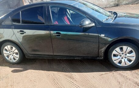 Chevrolet Cruze II, 2010 год, 620 000 рублей, 5 фотография