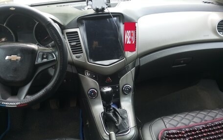 Chevrolet Cruze II, 2010 год, 620 000 рублей, 6 фотография