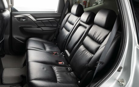 Mitsubishi Pajero Sport III рестайлинг, 2017 год, 2 377 030 рублей, 9 фотография