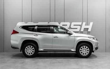 Mitsubishi Pajero Sport III рестайлинг, 2017 год, 2 377 030 рублей, 5 фотография